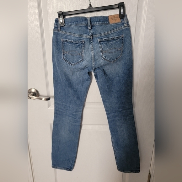 Abercrombie & Fitch Erin perfect strech fit jeans. Size w25 L31 - Picture 6 of 14